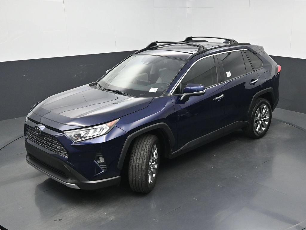 Used 2020 Toyota RAV4 Limited FWD image 33
