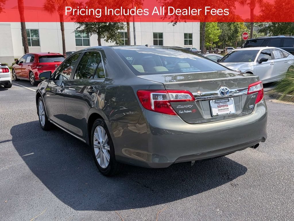 Used 2014 Toyota Camry XLE w/ Moonroof Package FWD image 7