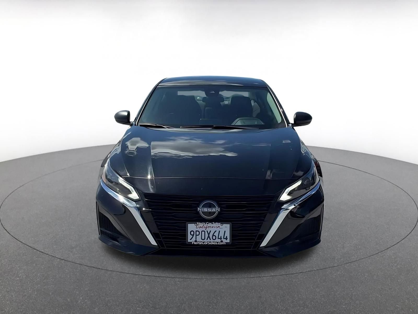Used 2025 Nissan Altima 2.5 SV FWD image 4
