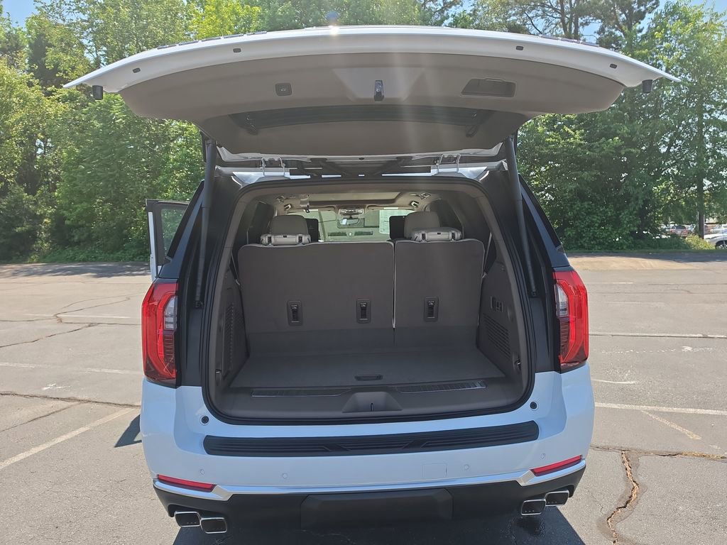 New 2026 GMC Yukon Denali w/ Denali Reserve Package AWD/4WD image 28