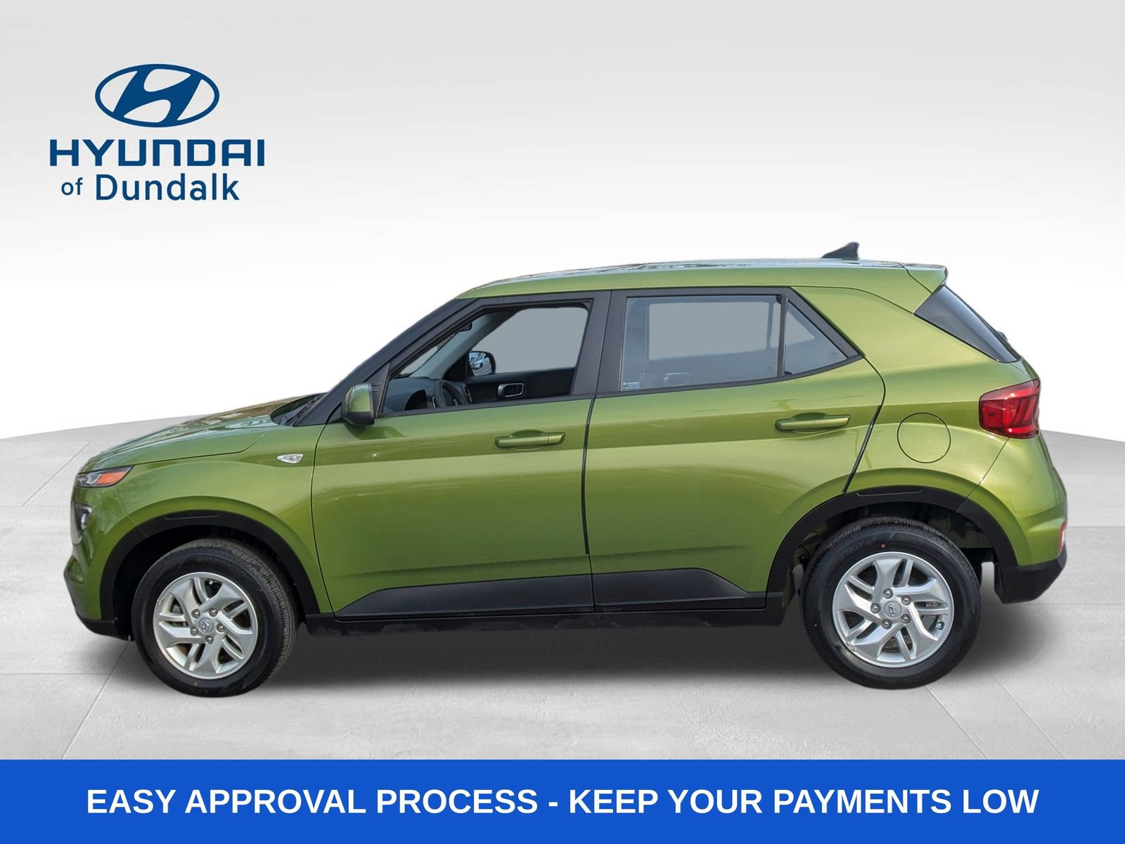 Used 2022 Hyundai Venue SE w/ Cargo Package image 2