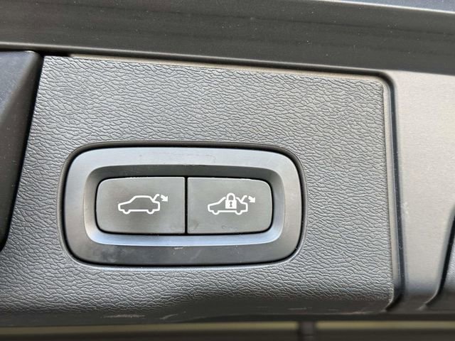 Used 2021 Volvo XC60 T5 Inscription w/ Advanced Package AWD/4WD image 18