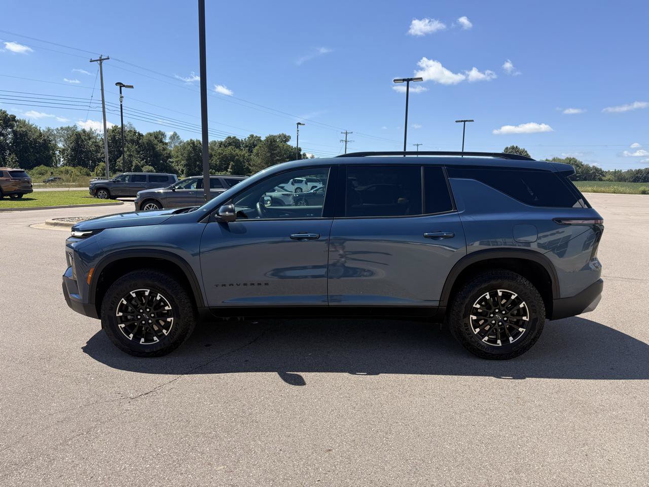 Used 2025 Chevrolet Traverse Z71 w/ Driver Confidence Package AWD/4WD image 6