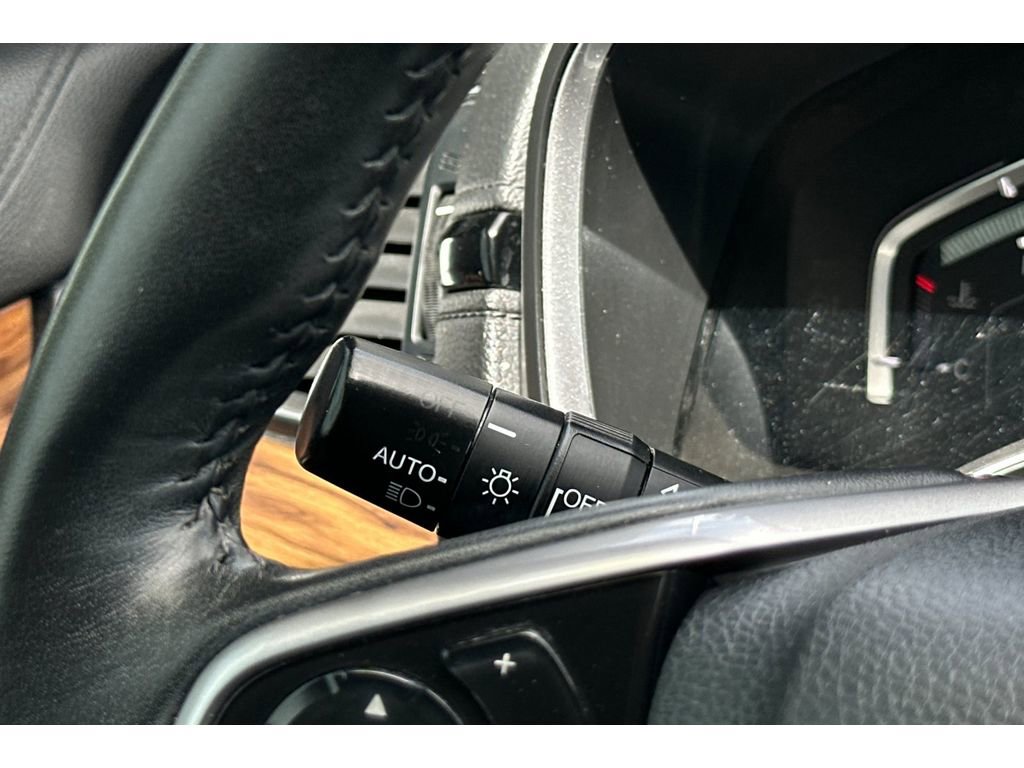 Used 2022 Honda CR-V Touring image 37