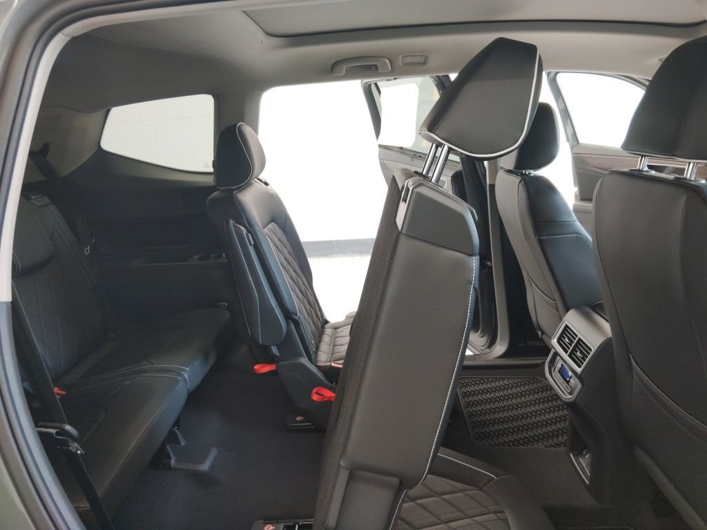 New 2026 Volkswagen Atlas SEL Premium R-Line image 26