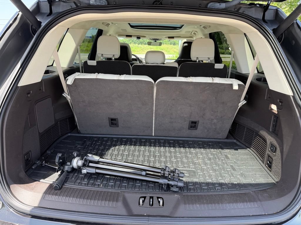 Used 2023 Lincoln Aviator Black Label w/ Class IV Trailer Tow Package AWD/4WD image 9