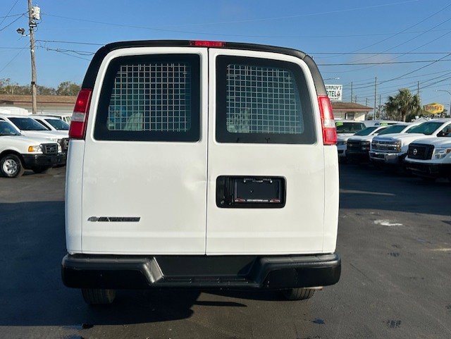 Used 2017 Chevrolet Express 2500 RWD image 7