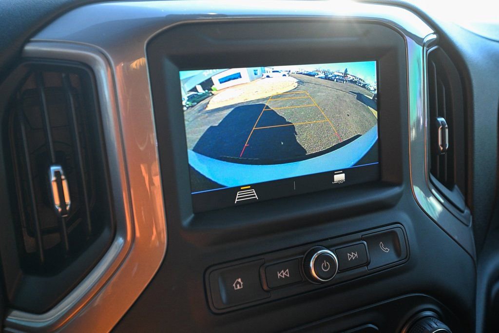 Used 2022 Chevrolet Silverado 2500 Custom w/ Custom Value Package image 37