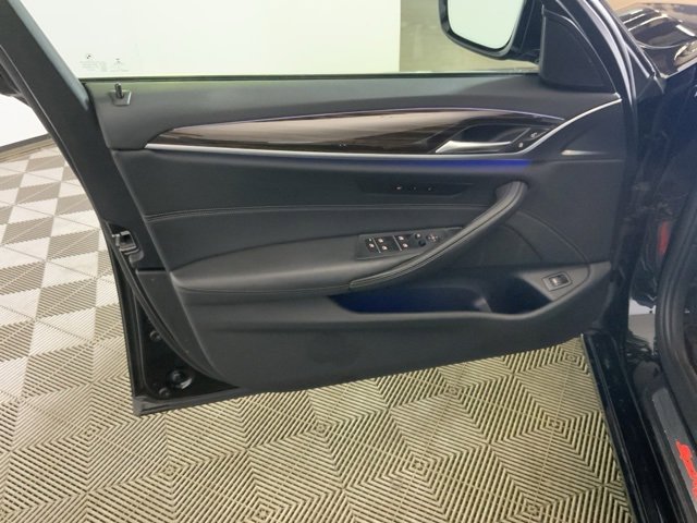 Used 2019 BMW 540i xDrive image 29