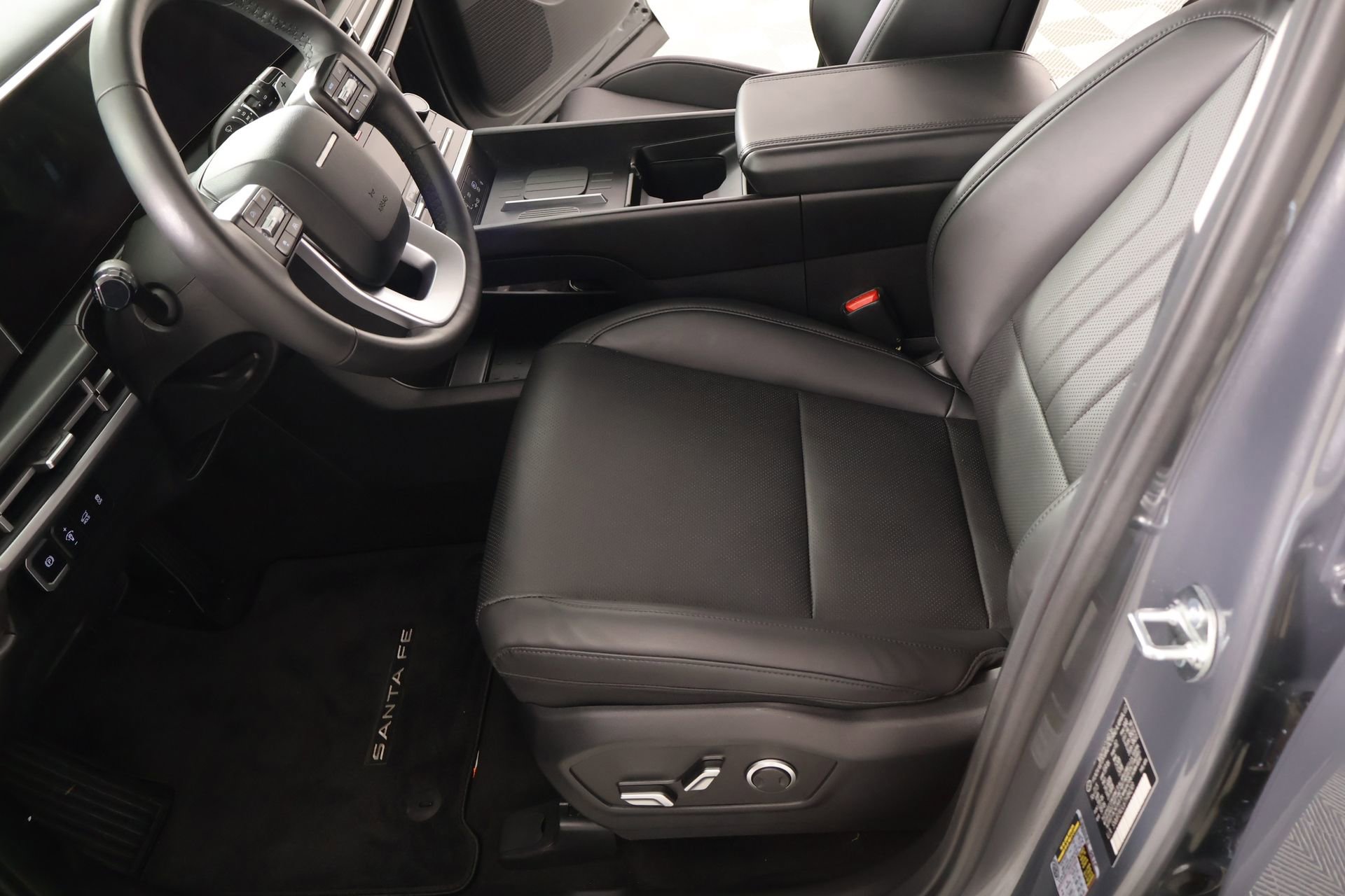 Certified 2026 Hyundai Santa Fe SEL FWD image 10