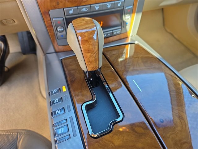 Used 2007 Cadillac XLR image 28