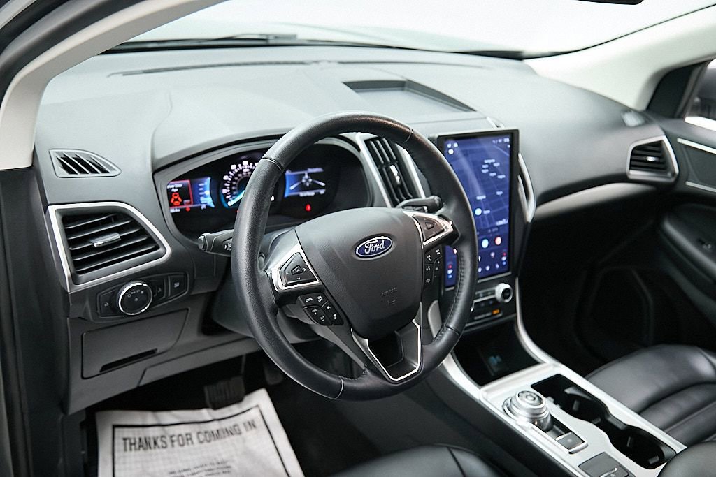 Used 2024 Ford Edge SEL image 13