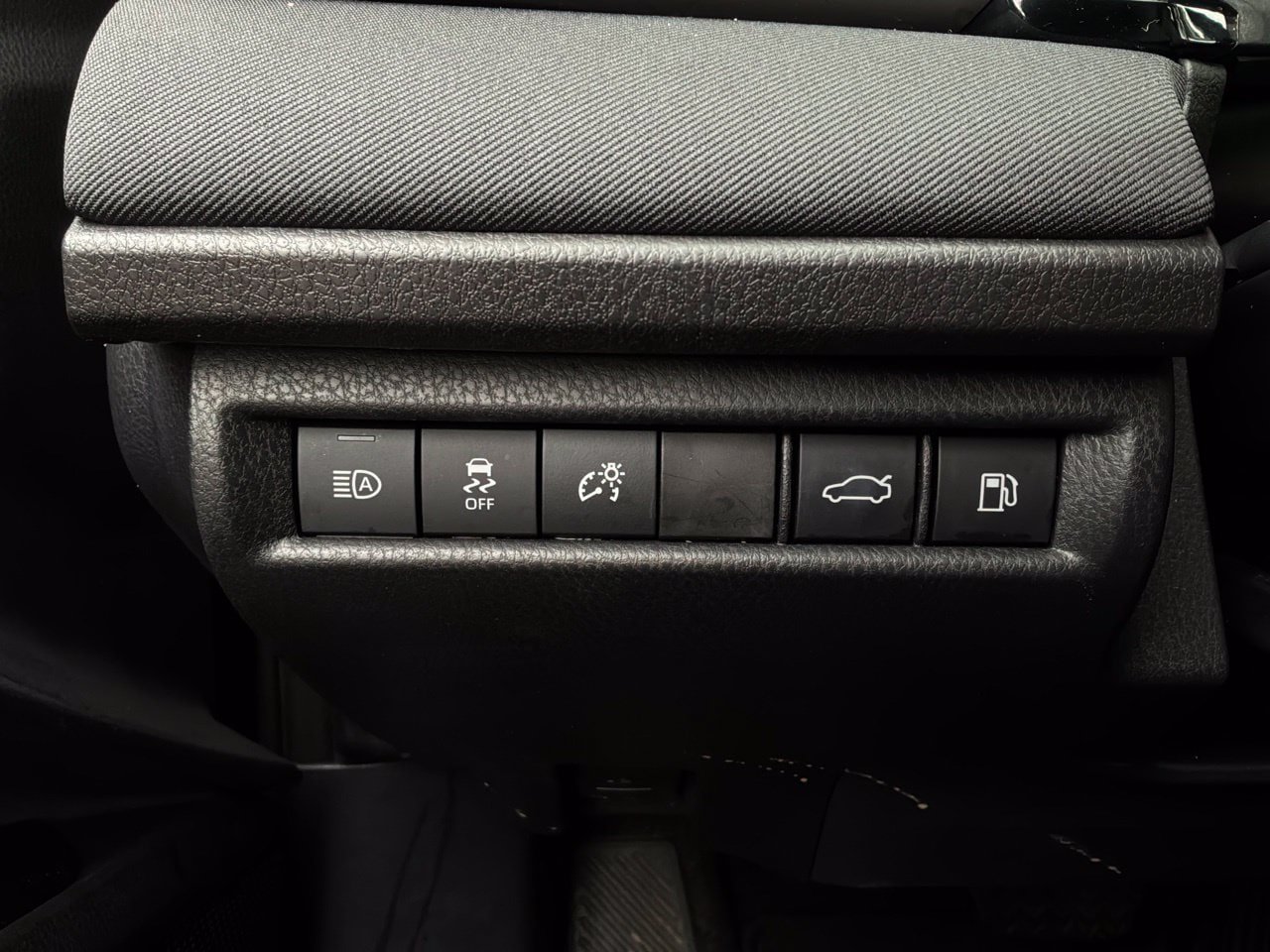Used 2026 Toyota Camry LE FWD image 24
