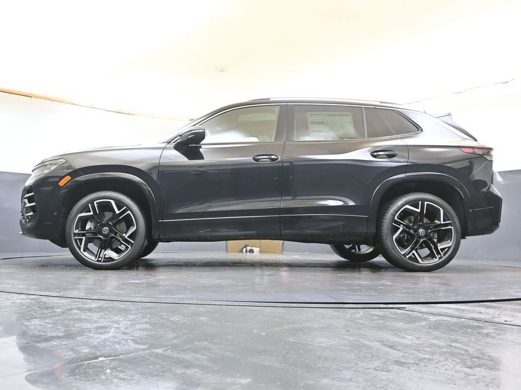 New 2026 Volkswagen Tiguan SEL R-Line image 32