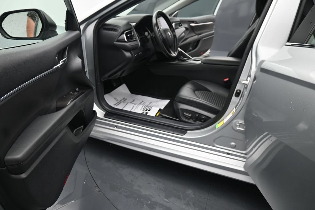 Used 2024 Toyota Camry SE FWD image 16