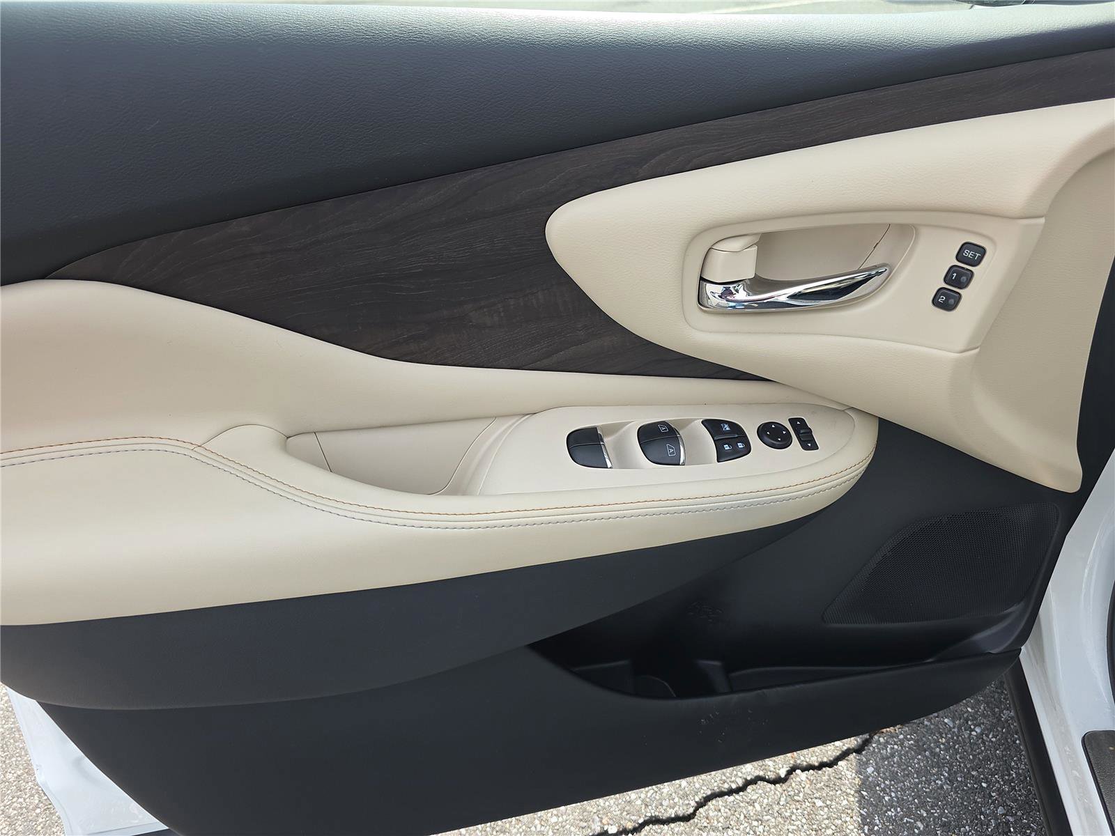 Used 2024 Nissan Murano Platinum w/ Cargo Package image 15