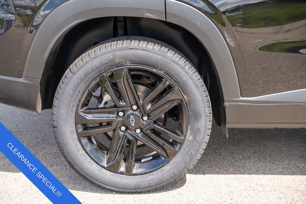 Used 2025 Chevrolet Trax ACTIV w/ Driver Confidence Package image 9