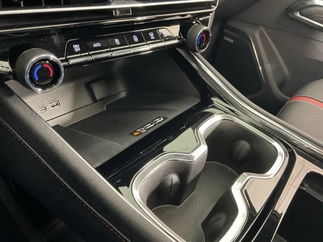 Used 2026 Chevrolet Traverse RS w/ LPO, Floor Liner Package FWD image 20