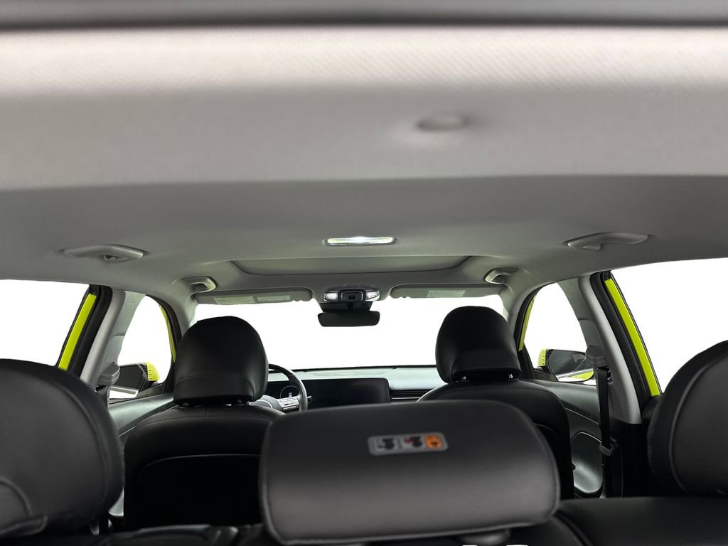 Used 2024 Hyundai Kona Limited FWD image 71