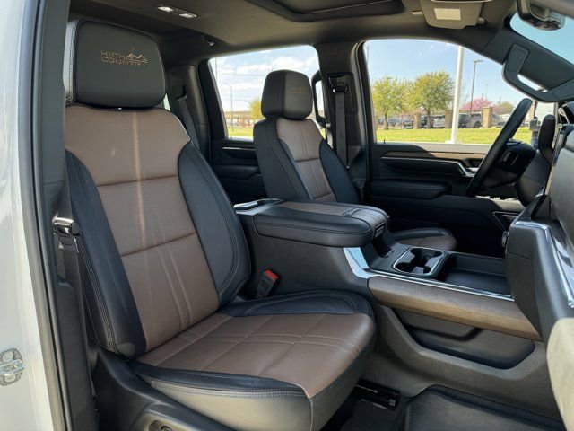 Used 2024 Chevrolet Silverado 2500 High Country w/ Technology Package image 32
