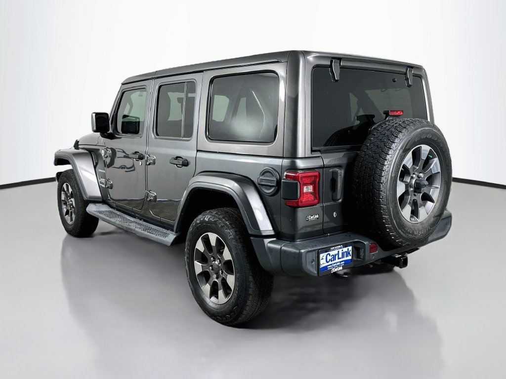 Used 2018 Jeep Wrangler Unlimited Sahara AWD/4WD image 5