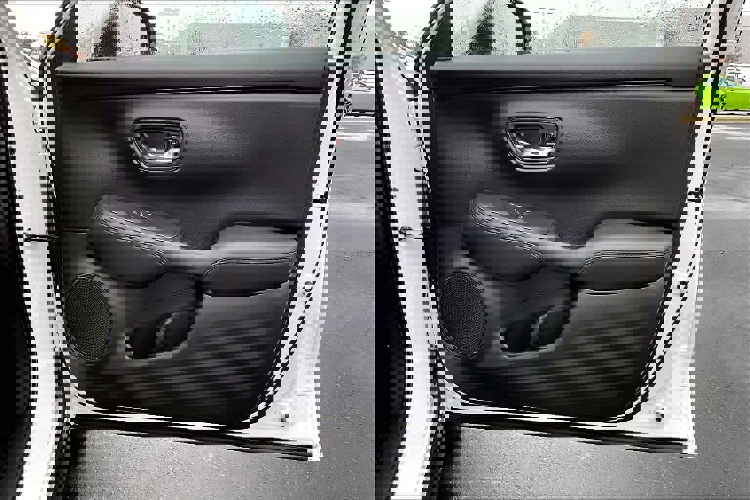 Used 2025 Honda HR-V LX image 26