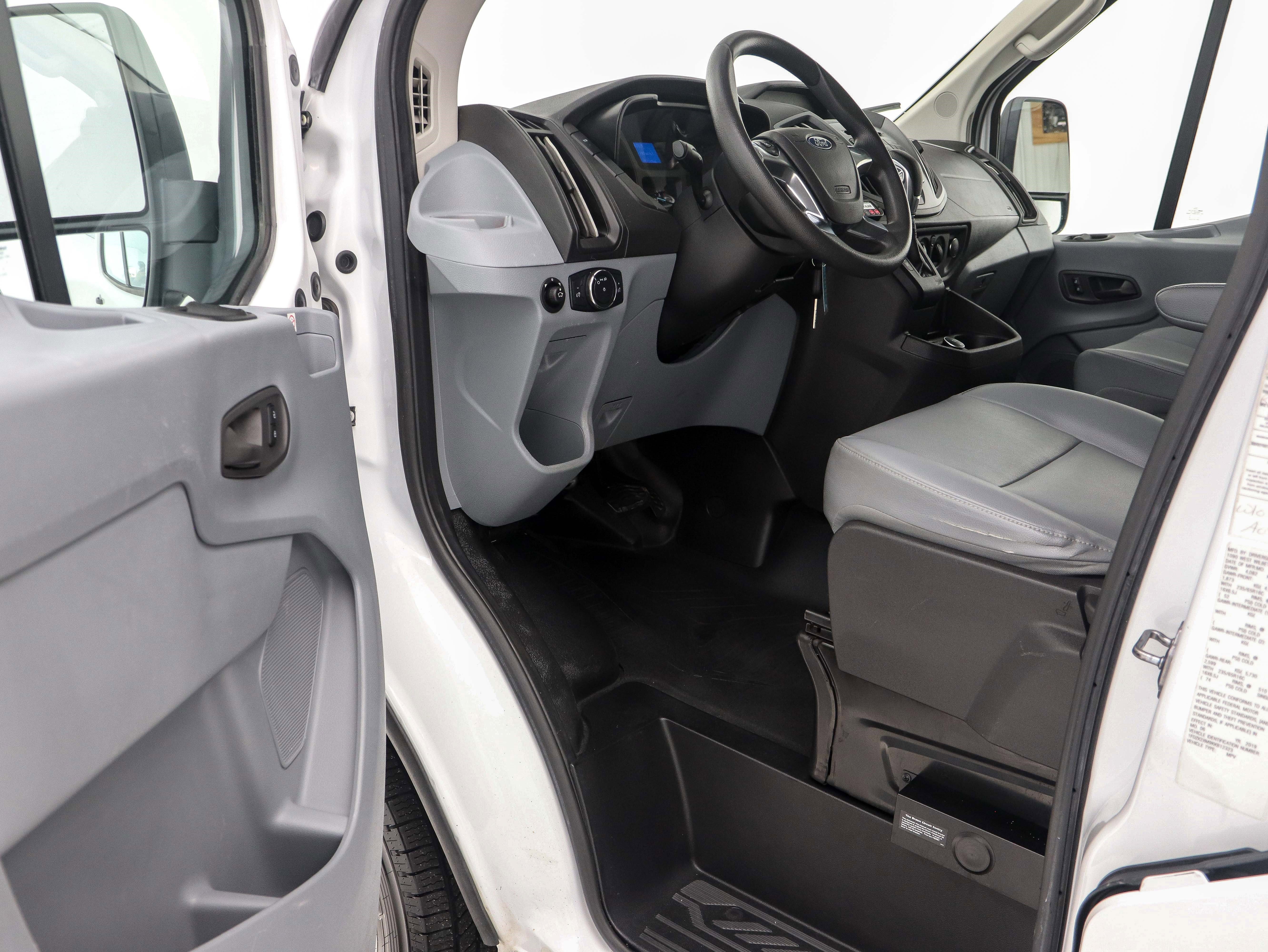 Used 2019 Ford Transit 350 XL image 20