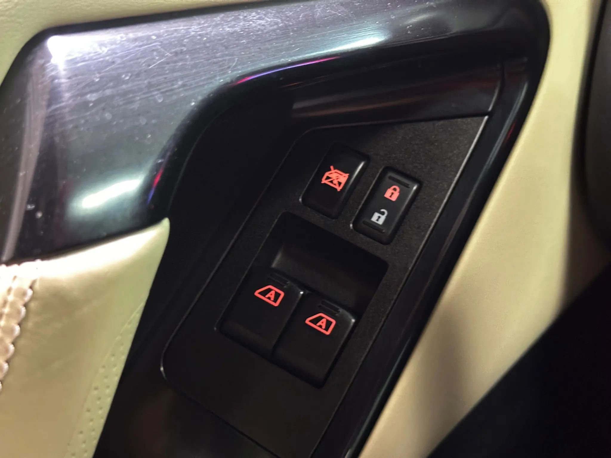 Used 2015 Nissan GT-R Premium AWD/4WD image 25