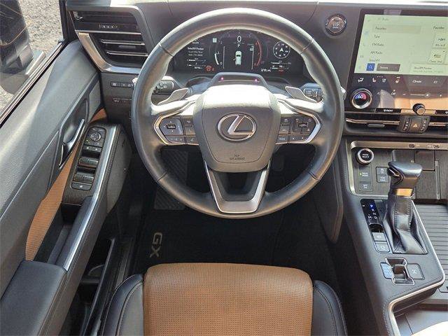 Used 2024 Lexus GX 550 image 12