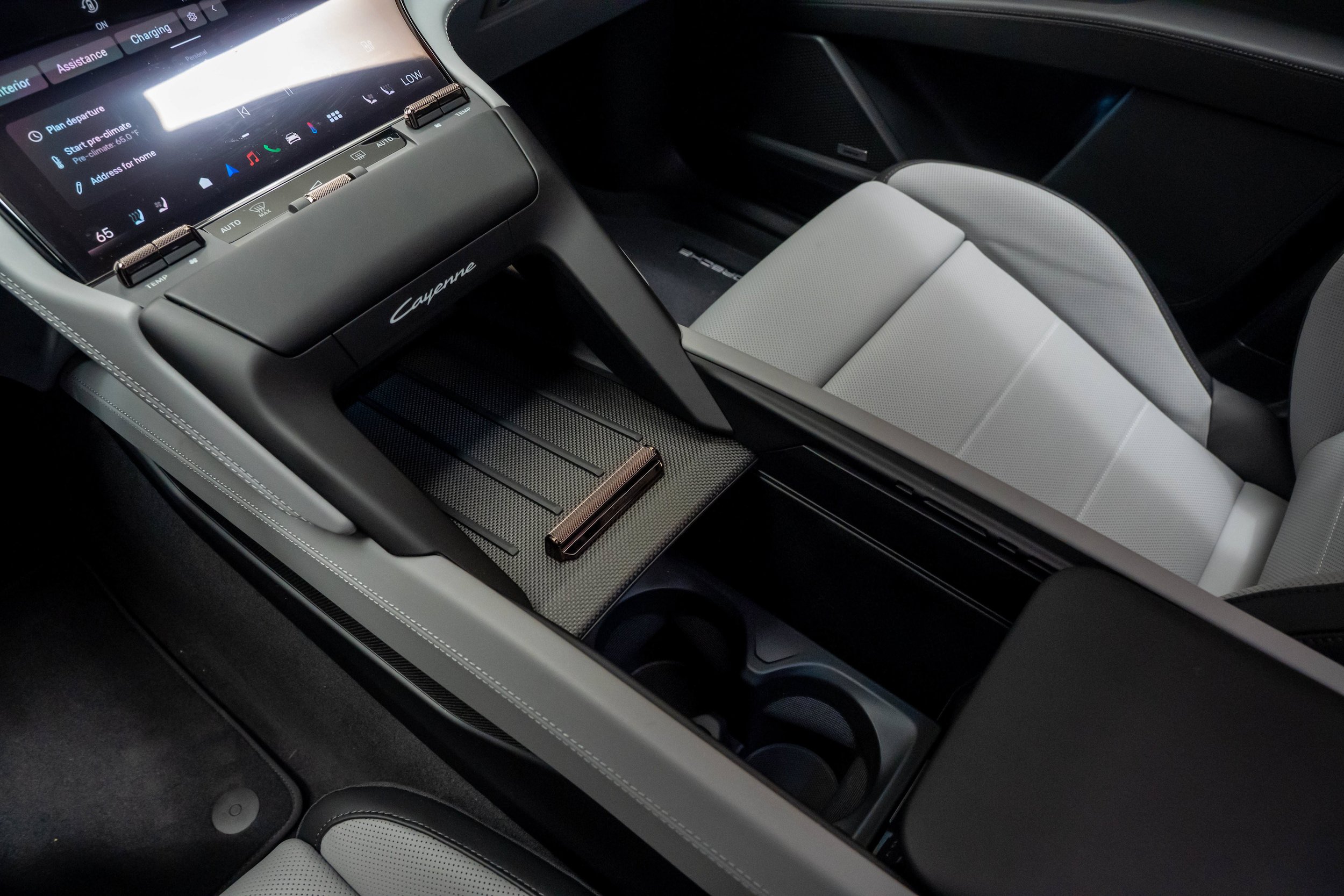 New 2026 Porsche Cayenne Turbo AWD/4WD image 25
