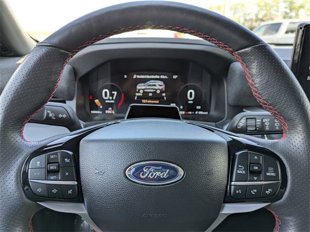 Used 2025 Ford Explorer ST-Line w/ ST-Line Street Pack image 32