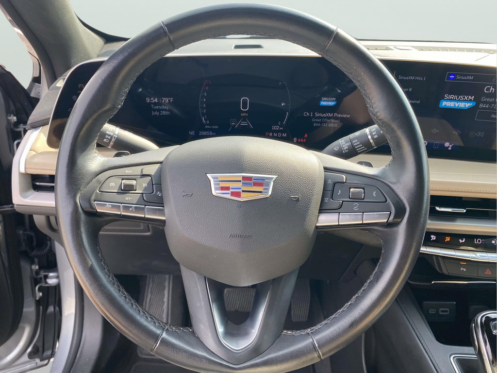 Used 2025 Cadillac XT4 Premium Luxury FWD image 17