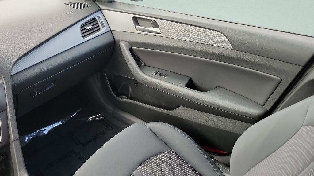Used 2019 Hyundai Sonata SEL w/ Tech Package 02 FWD image 21
