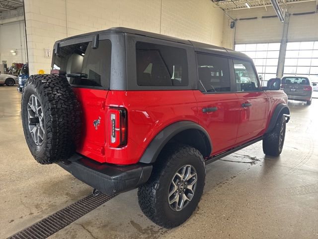 Used 2024 Ford Bronco Badlands image 3