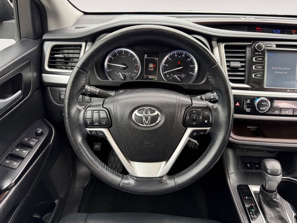 Certified 2017 Toyota Highlander XLE w/ Protection Package #3 AWD/4WD image 12
