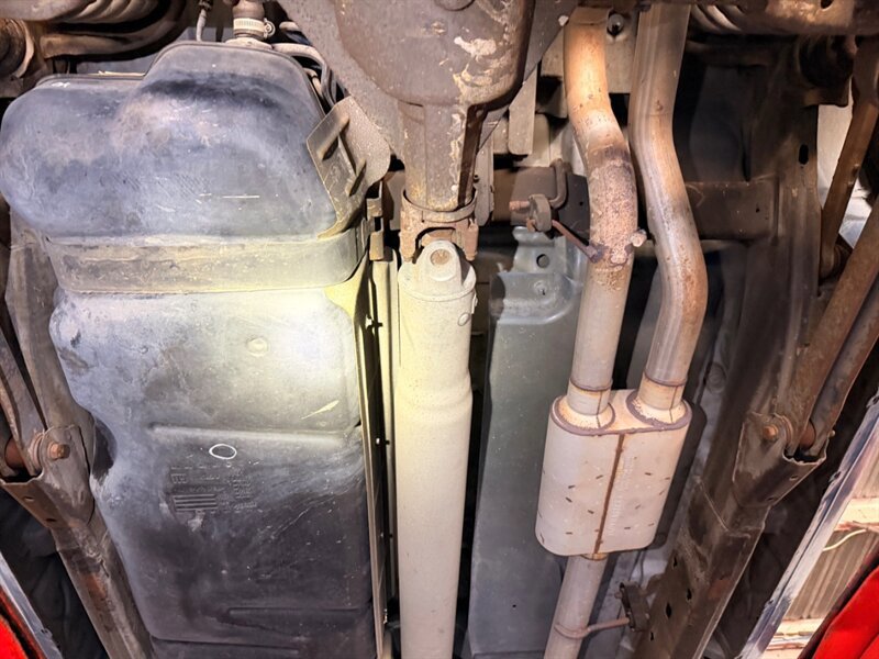 Used 2004 Chevrolet Avalanche 2WD image 49