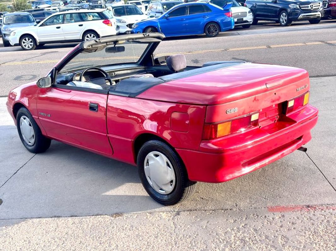 Used 1991 Geo Metro LSi FWD image 8