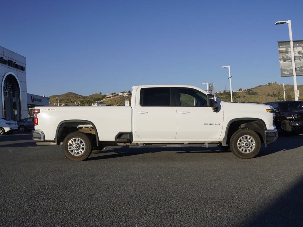 Used 2025 Chevrolet Silverado 2500 LT w/ Convenience Package image 3