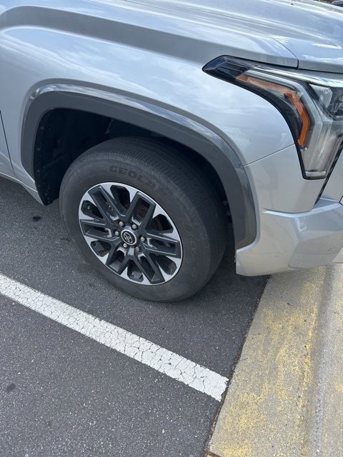 Used 2022 Toyota Tundra Limited image 4