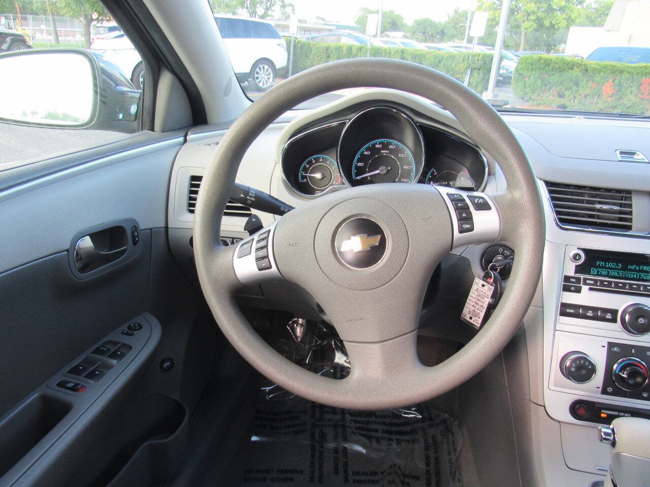 Used 2010 Chevrolet Malibu LT FWD image 33