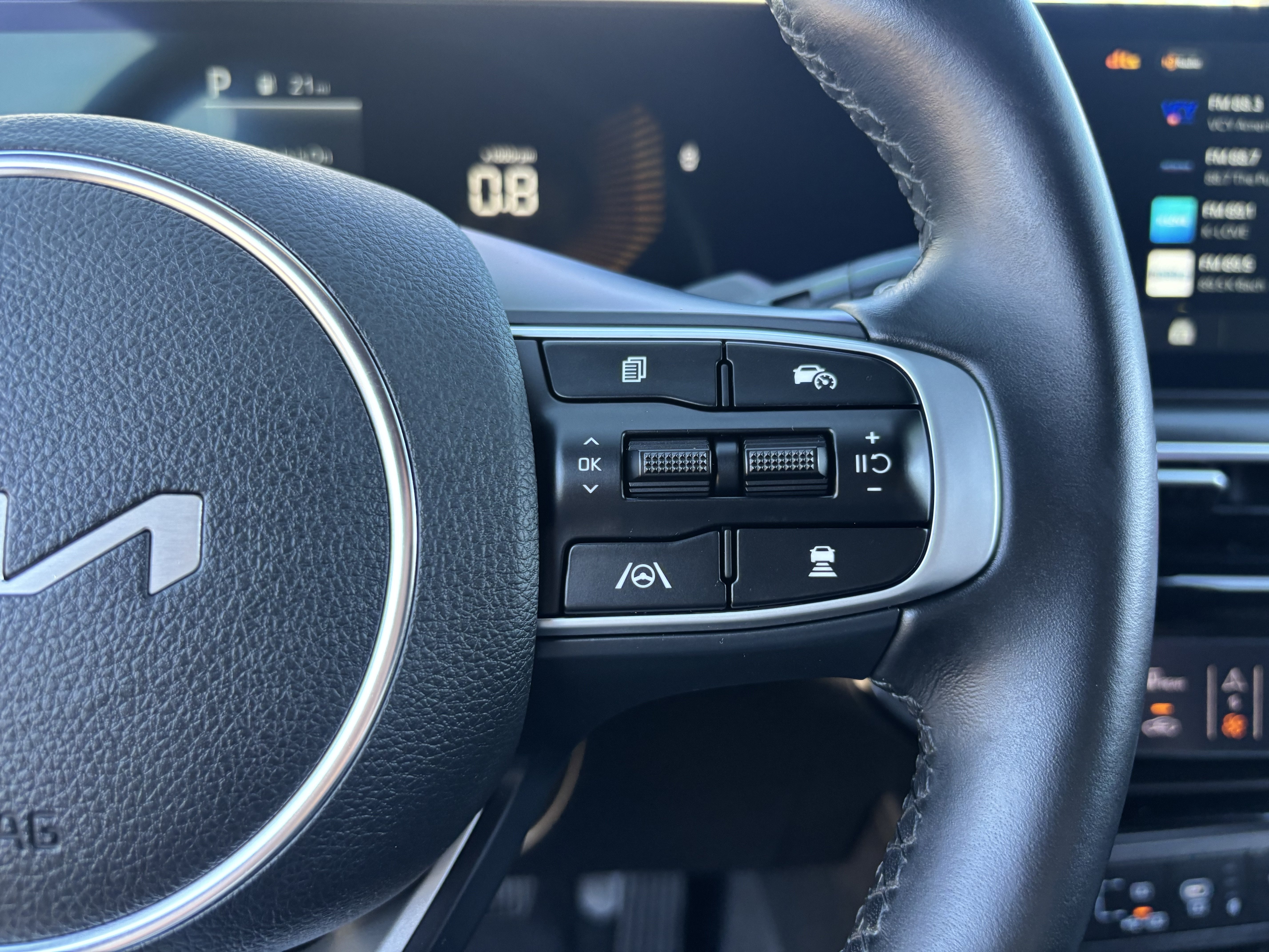 Certified 2025 Kia K5 GT-Line w/ GT-Line Premium Package FWD image 27