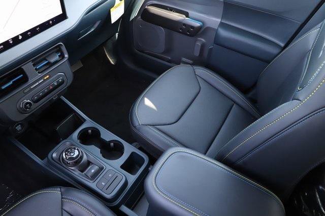 New 2025 Ford Maverick Lobo image 30