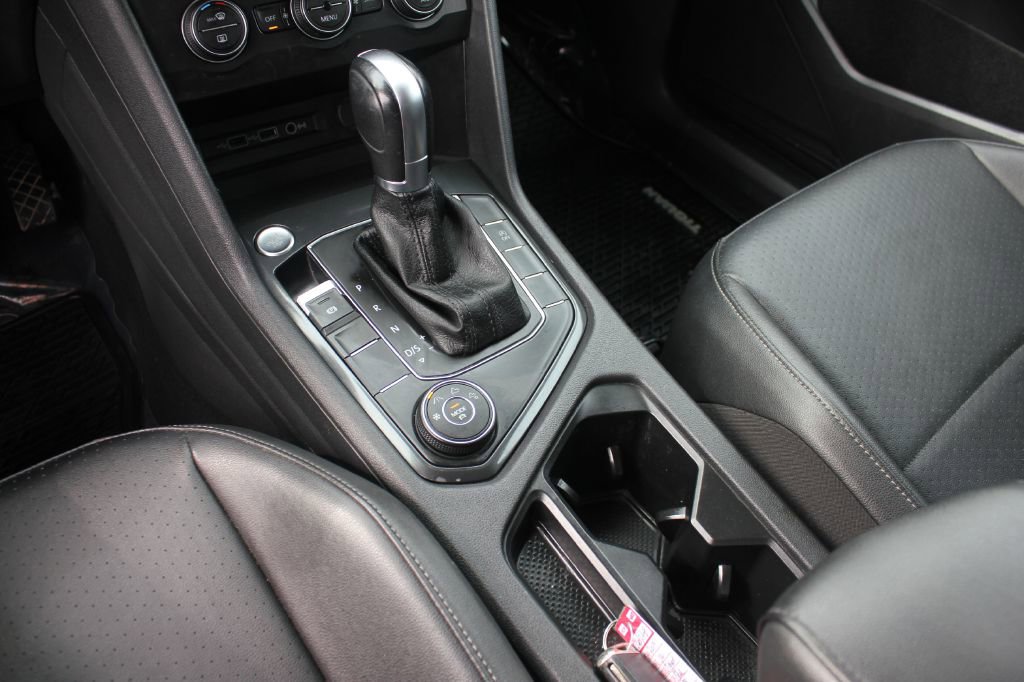 Used 2019 Volkswagen Tiguan SE image 20