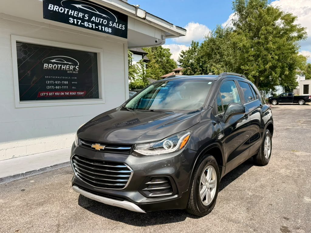 Used 2017 Chevrolet Trax LT AWD/4WD image 3