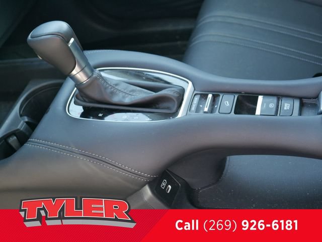 Certified 2025 Honda HR-V EX-L image 35