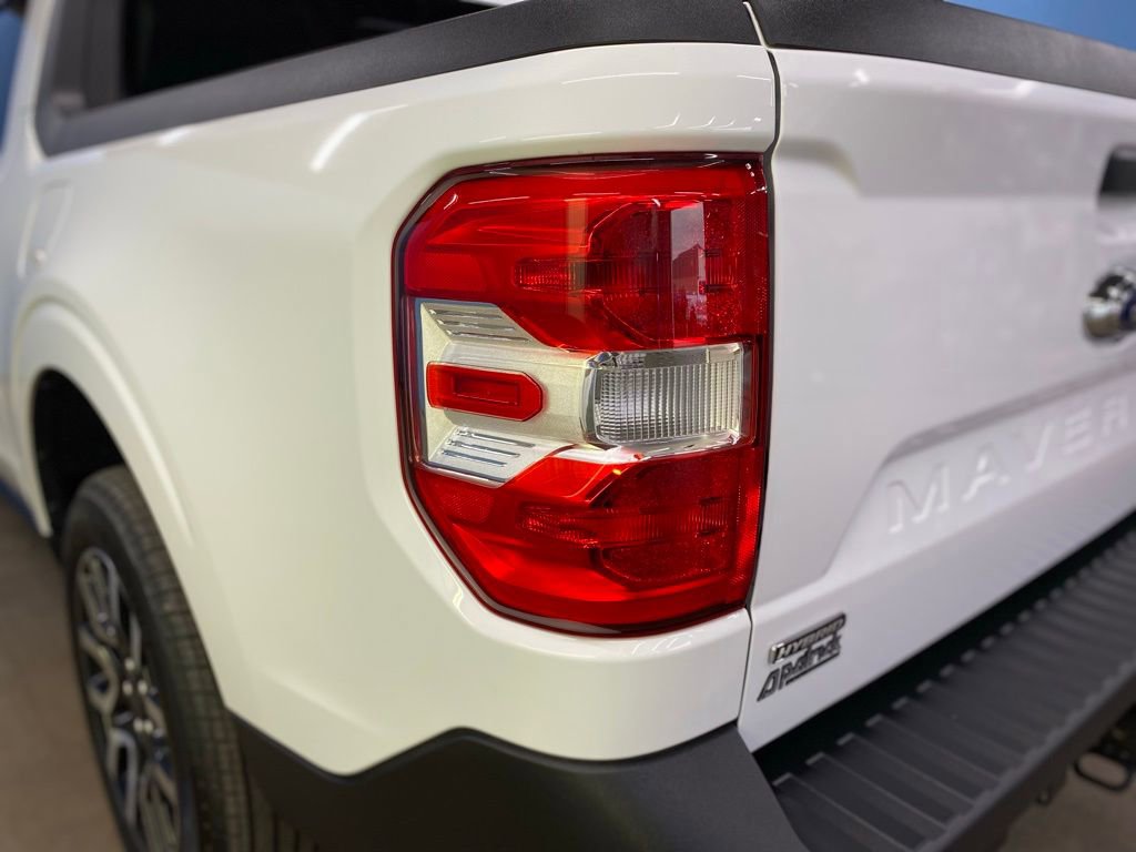 Used 2023 Ford Maverick Lariat image 9
