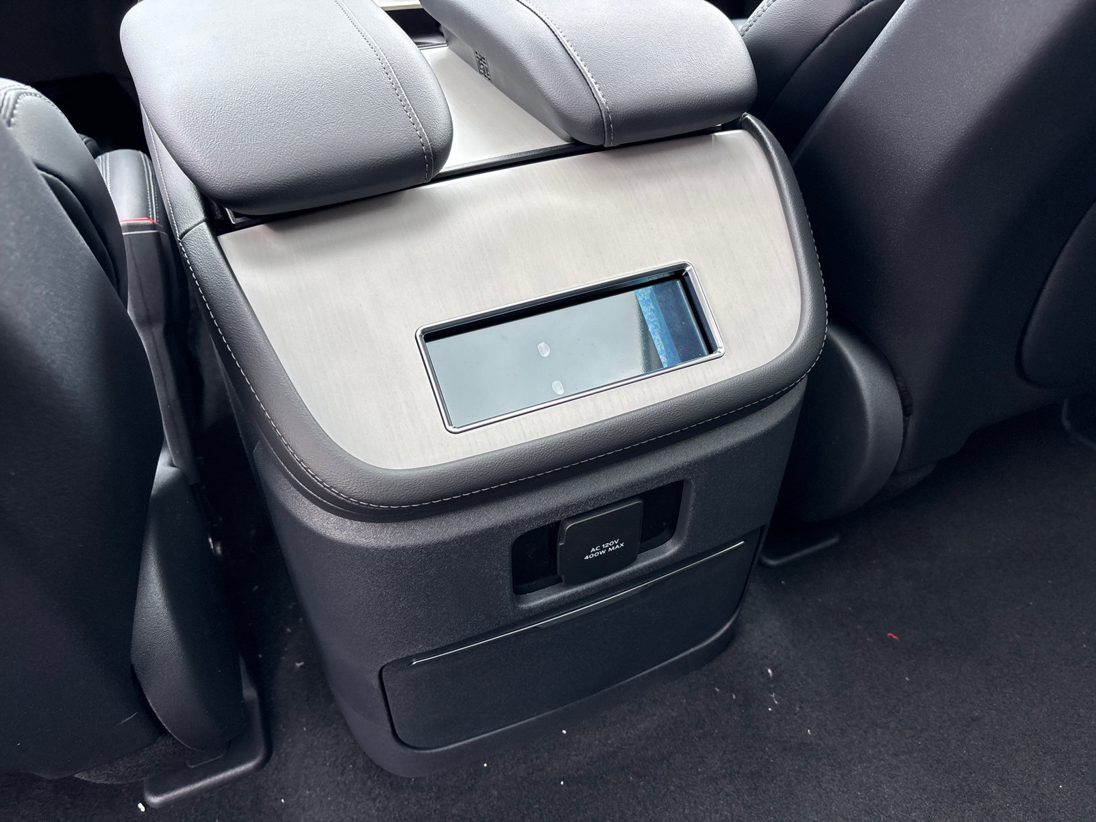 New 2026 Lincoln Navigator Reserve AWD/4WD image 32