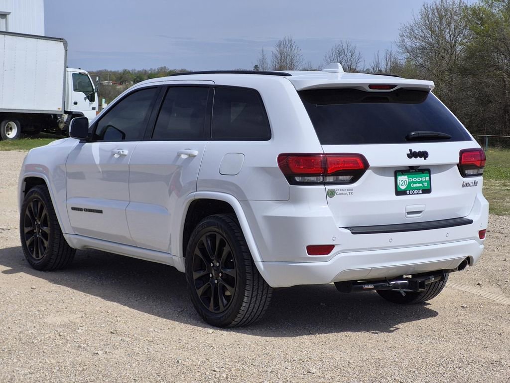 Used 2019 Jeep Grand Cherokee Altitude RWD image 5