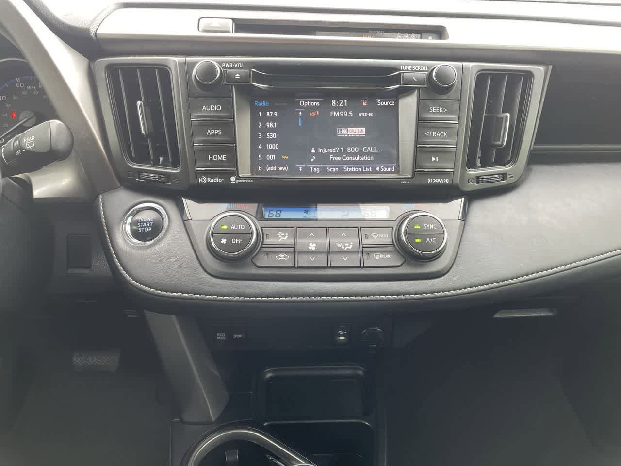 Used 2018 Toyota RAV4 XLE FWD image 13