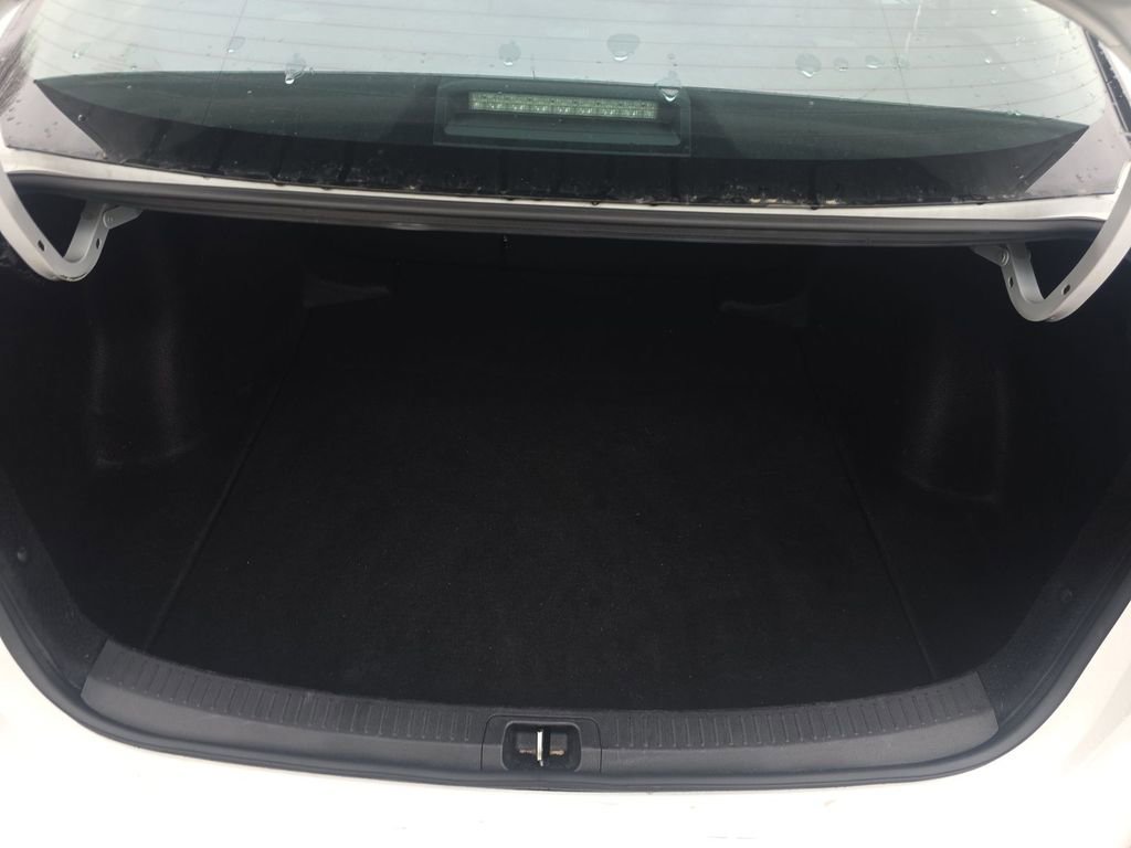 Used 2024 Toyota Corolla LE image 19